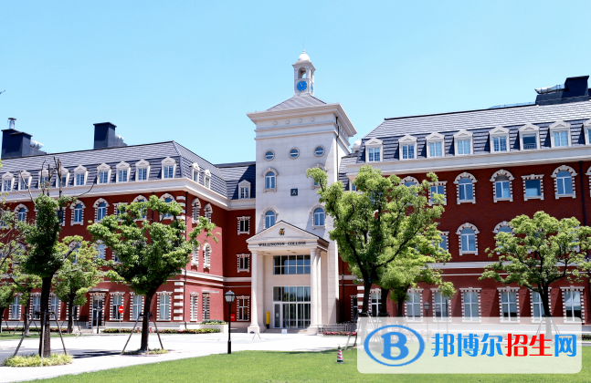 上?；蒽`頓國際學(xué)校初中部怎么樣2