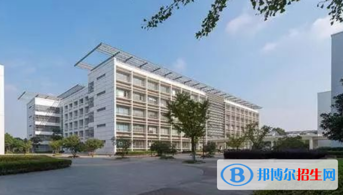 蘇州城市學(xué)院是不是雙一流大學(xué)？