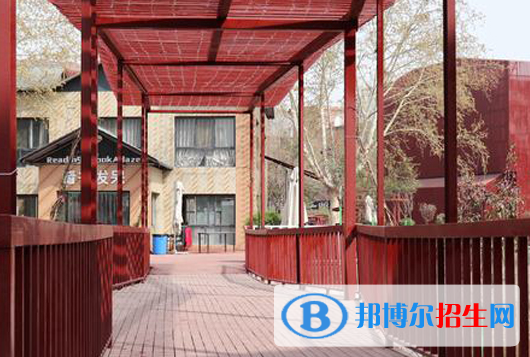 西安商貿(mào)科技技術(shù)學校2023年招生辦聯(lián)系電話