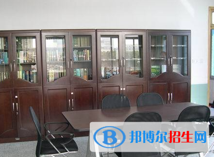 杭州財(cái)稅會(huì)計(jì)學(xué)校2023年招生辦聯(lián)系電話
