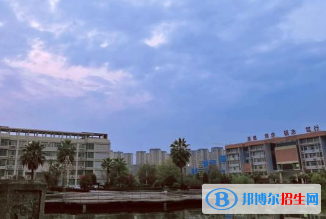 南華大學(xué)船山學(xué)院是幾本？是985和211嗎？