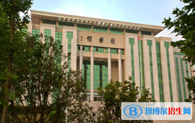 云南工商學(xué)院是幾本？是985和211嗎？