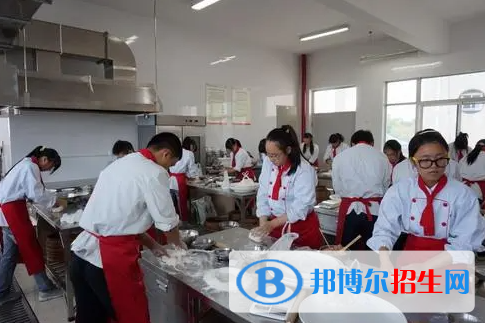 南通市旅游中等專業(yè)學(xué)校2023年學(xué)費(fèi)、收費(fèi)多少
