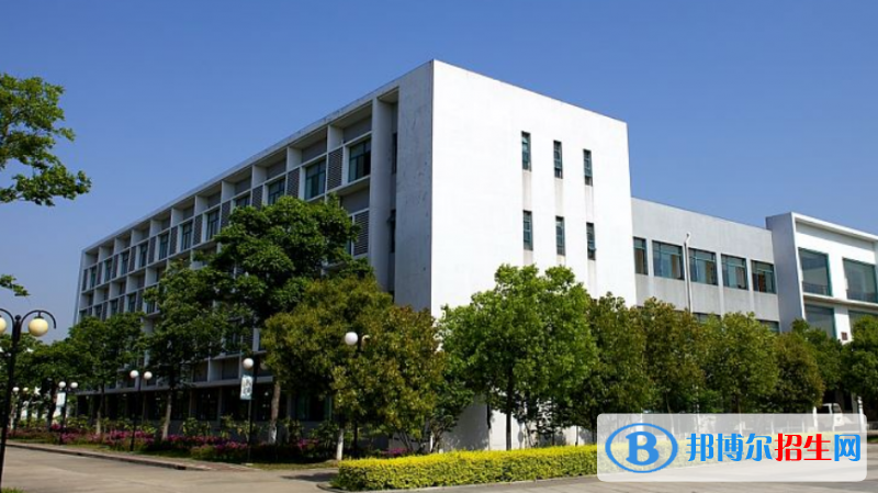 蘇州大學應用技術學院是幾本？是985和211嗎？