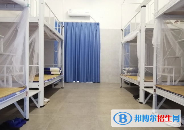 華中師范大學瓊中附屬中學2023年宿舍條件