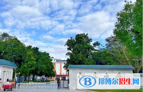保亭縣保亭中學(xué)2023年怎么樣、好不好
