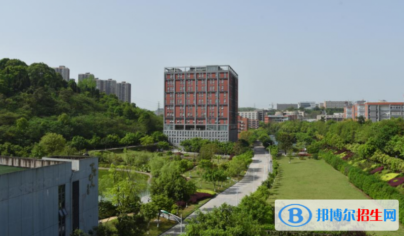 重慶移通學院是幾本？是985和211嗎？