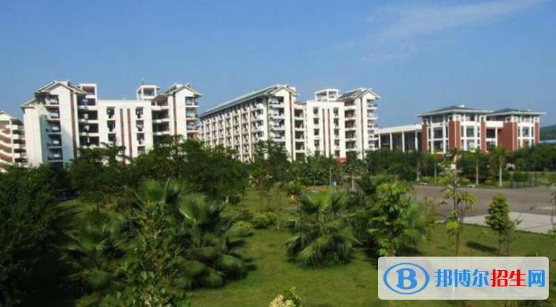廣西民族大學(xué)相思湖學(xué)院是幾本？是985和211嗎？