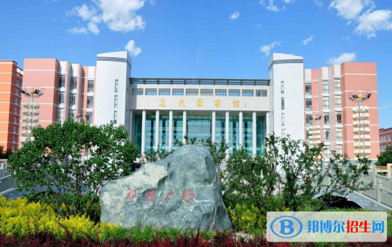 河西學(xué)院是幾本？是985和211嗎？