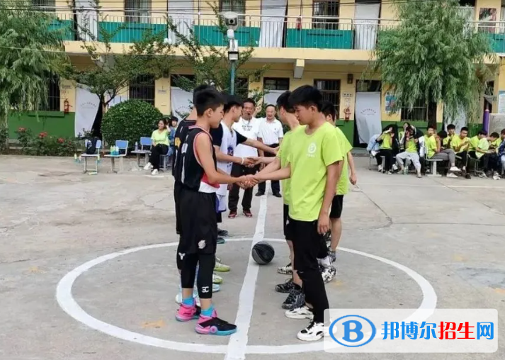 2023年渭南市興華職業(yè)學校招生辦聯(lián)系電話