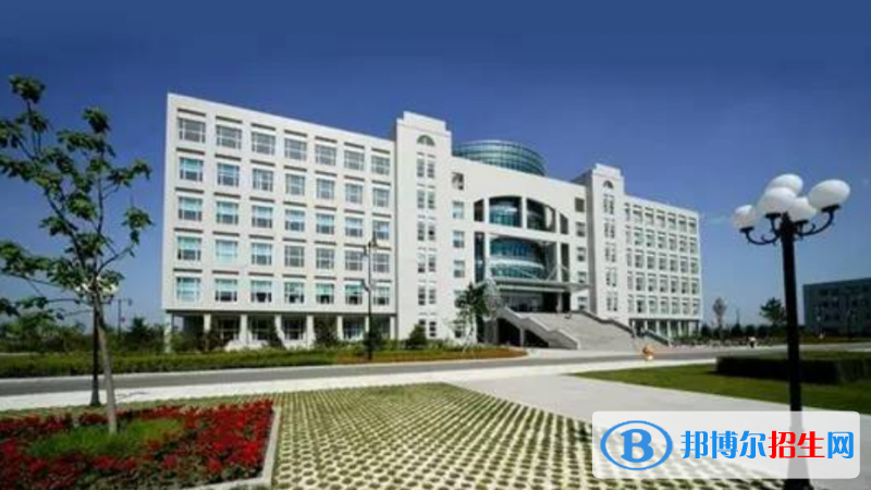 哈爾濱商業(yè)大學是幾本？是985和211嗎？