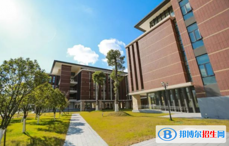 溫州肯恩大學(xué)是幾本？是985和211嗎？