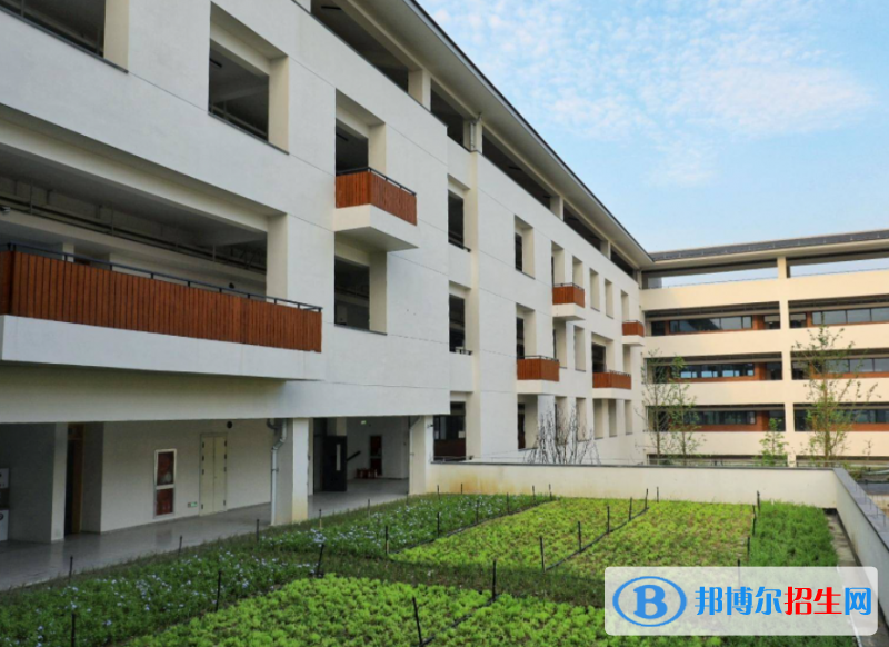 湖州市濱湖高級中學(xué)2022錄取分數(shù)線（2023參考）