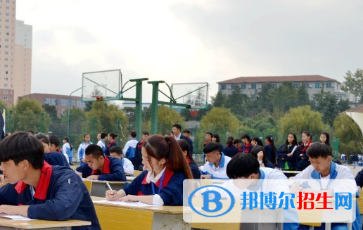 貴陽第一高級技工學(xué)校地址在哪里，哪個地區(qū)，哪個城市?
