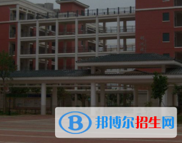 清遠第一職業(yè)中學地址在哪里，哪個地區(qū)，哪個城市?