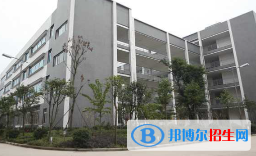 萬源大竹河職業(yè)中學(xué)地址在哪里，哪個(gè)地區(qū)，哪個(gè)城市?