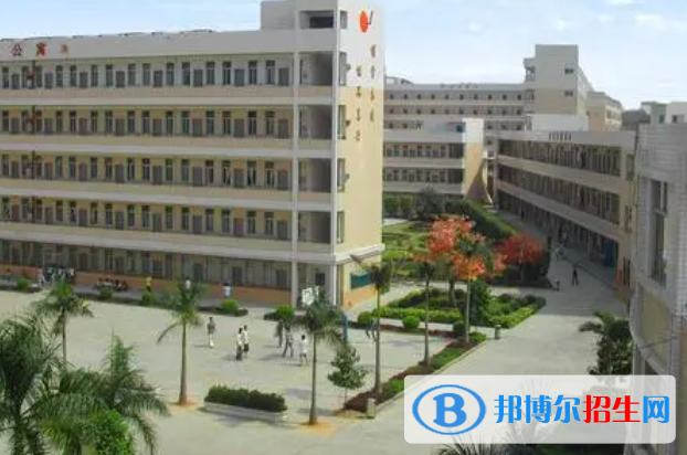 廣東省國防科技技師學(xué)院地址在哪里，哪個地區(qū)，哪個城市?