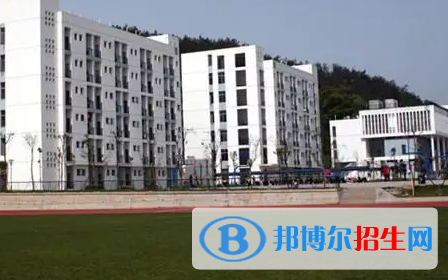 蒲江縣技工學(xué)校地址在哪里，哪個地區(qū)，哪個城市?