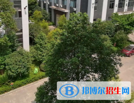 2023成都光華技工學(xué)校招生計(jì)劃 招生人數(shù)是多少(附要求、條件、對(duì)象)