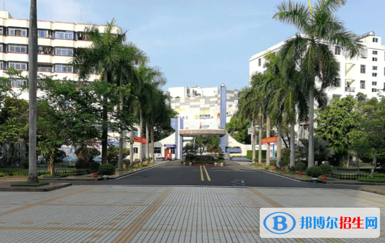 南開大學(xué)附中儋州市第一中學(xué)歷年招生分?jǐn)?shù)線一覽表(2023參考)
