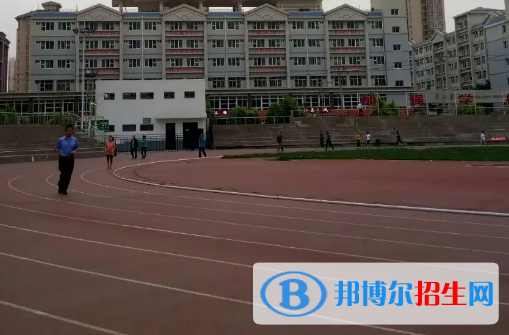 蘭州交通技工學校地址在哪里，哪個地區(qū)，哪個城市?