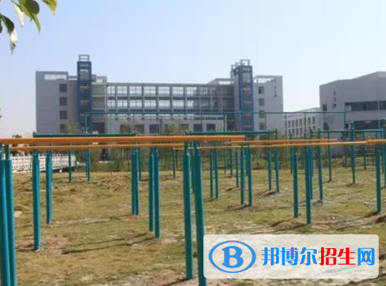 浙江電子工程學(xué)校地址在哪里，哪個(gè)地區(qū)，哪個(gè)城市?