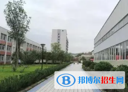 2023南充交通技工學(xué)校多少錢(qián)(學(xué)費(fèi)明細(xì))