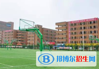 2023四川希望汽車技師學(xué)院多少錢(學(xué)費(fèi)明細(xì))