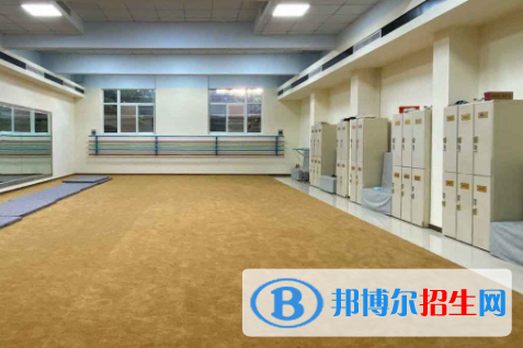 保定藝術(shù)學(xué)校地址在哪里，哪個(gè)地區(qū)，哪個(gè)城市?