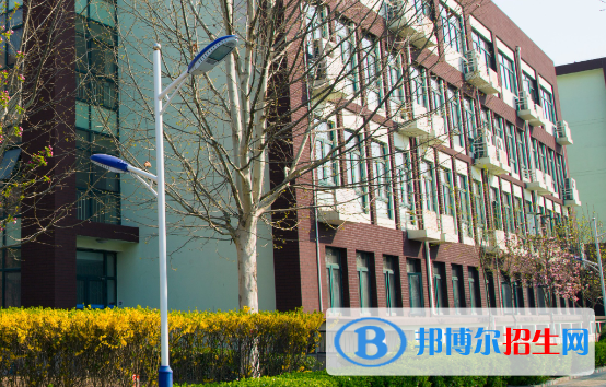 北京汽車技師學院地址在哪里，哪個地區(qū)，哪個城市?