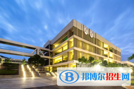 三亞外國語學(xué)校地址在哪里，哪個(gè)地區(qū)，哪個(gè)城市