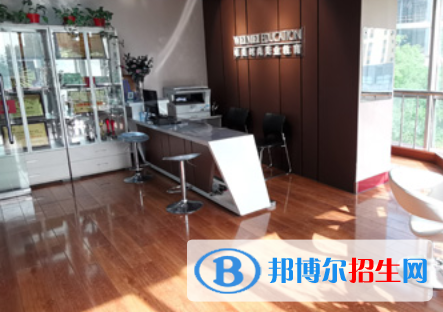 寶雞唯美發(fā)型化妝攝影專業(yè)學(xué)校地址在哪里，哪個地區(qū)，哪個城市?