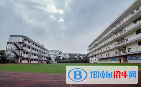 2023年重慶讀機械加工技術專業(yè)的中職學校有哪些？