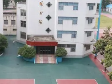 2023南陽市藝術(shù)中等職業(yè)學(xué)校多少錢 南陽市藝術(shù)中等職業(yè)學(xué)校各專業(yè)學(xué)費收費標(biāo)準(zhǔn)