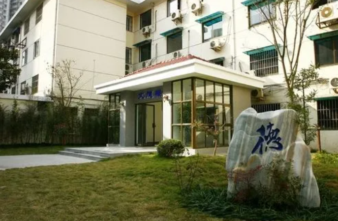 南京市寧海中學地址，乘車路線