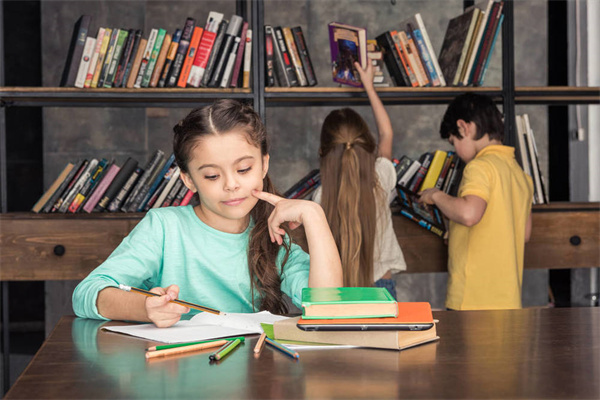 河南開設(shè)幼兒保育專業(yè)的中專學校名單一覽表