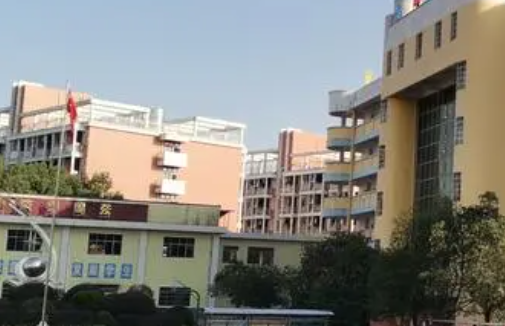 2023年四川中專學(xué)校什么專業(yè)有前途