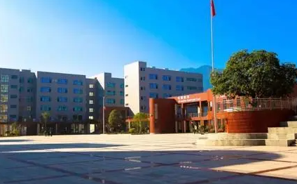 2024銅仁排名前五的計算機學(xué)校名單