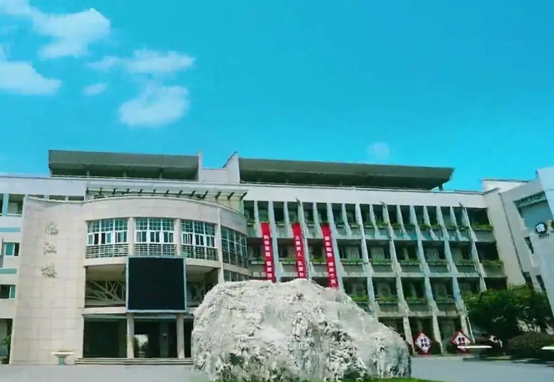 南京市臨江高級(jí)中學(xué)怎么樣、好不好