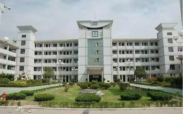 江蘇省啟東中學(xué)怎么樣、好不好