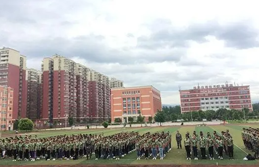 四川2023年上中專學校要不要分數(shù)