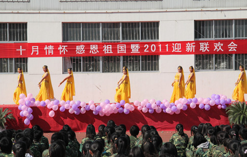 濰坊培真科技工程學(xué)校地址，乘車路線