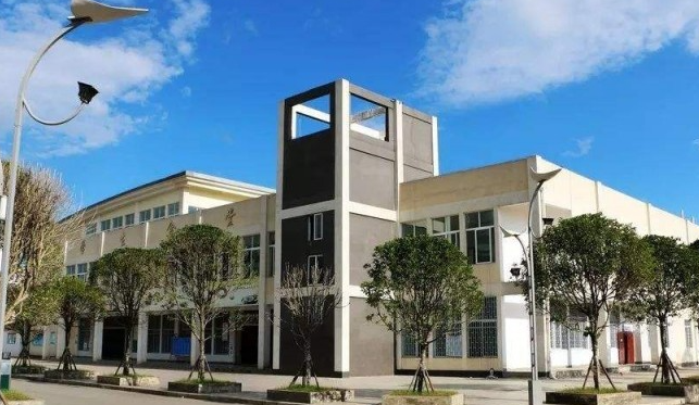 2024安順排名前五的電子商務(wù)學(xué)校名單