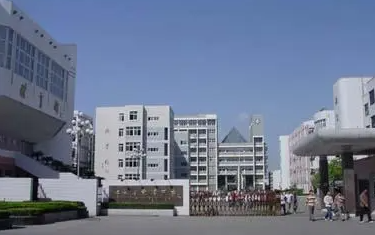 江蘇省黃橋中學(xué)地址，乘車路線
