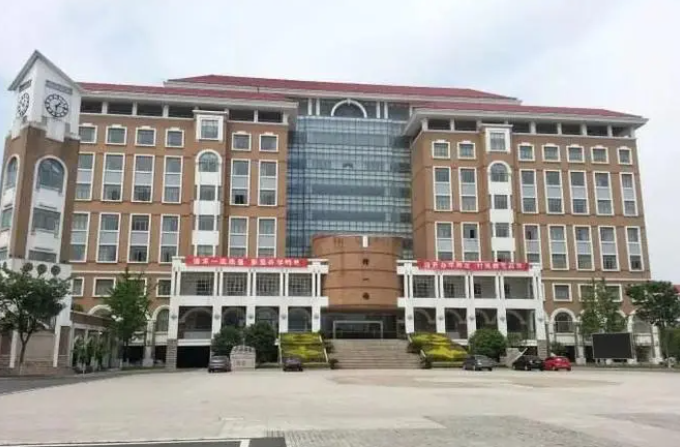 江蘇省宜興中學(xué)地址，乘車路線
