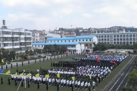 昆明2023年上中專(zhuān)學(xué)校可不可以考大學(xué)