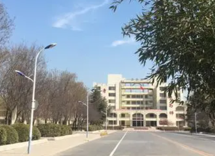 聊城幼兒師范學(xué)校地址，乘車(chē)路線