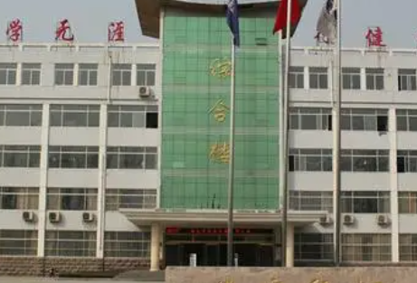 鄄城縣職業(yè)中等專業(yè)學校地址，乘車路線