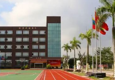 懷仁市知行職業(yè)學校地址，乘車路線