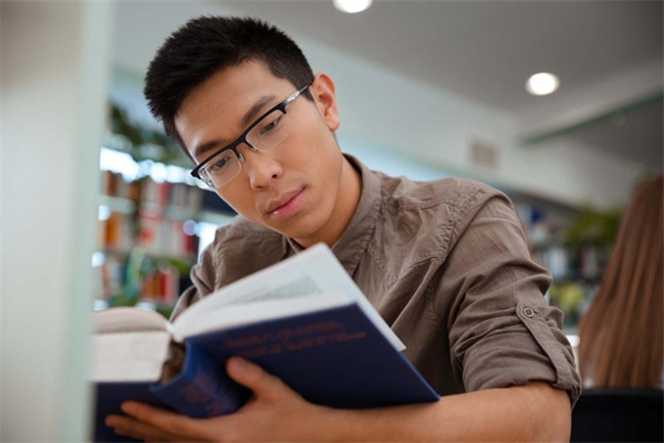 荊州創(chuàng)業(yè)職業(yè)中專學(xué)校護(hù)理專業(yè)介紹